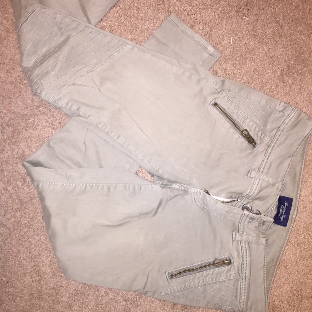 American Eagle stretchy olive green pants!